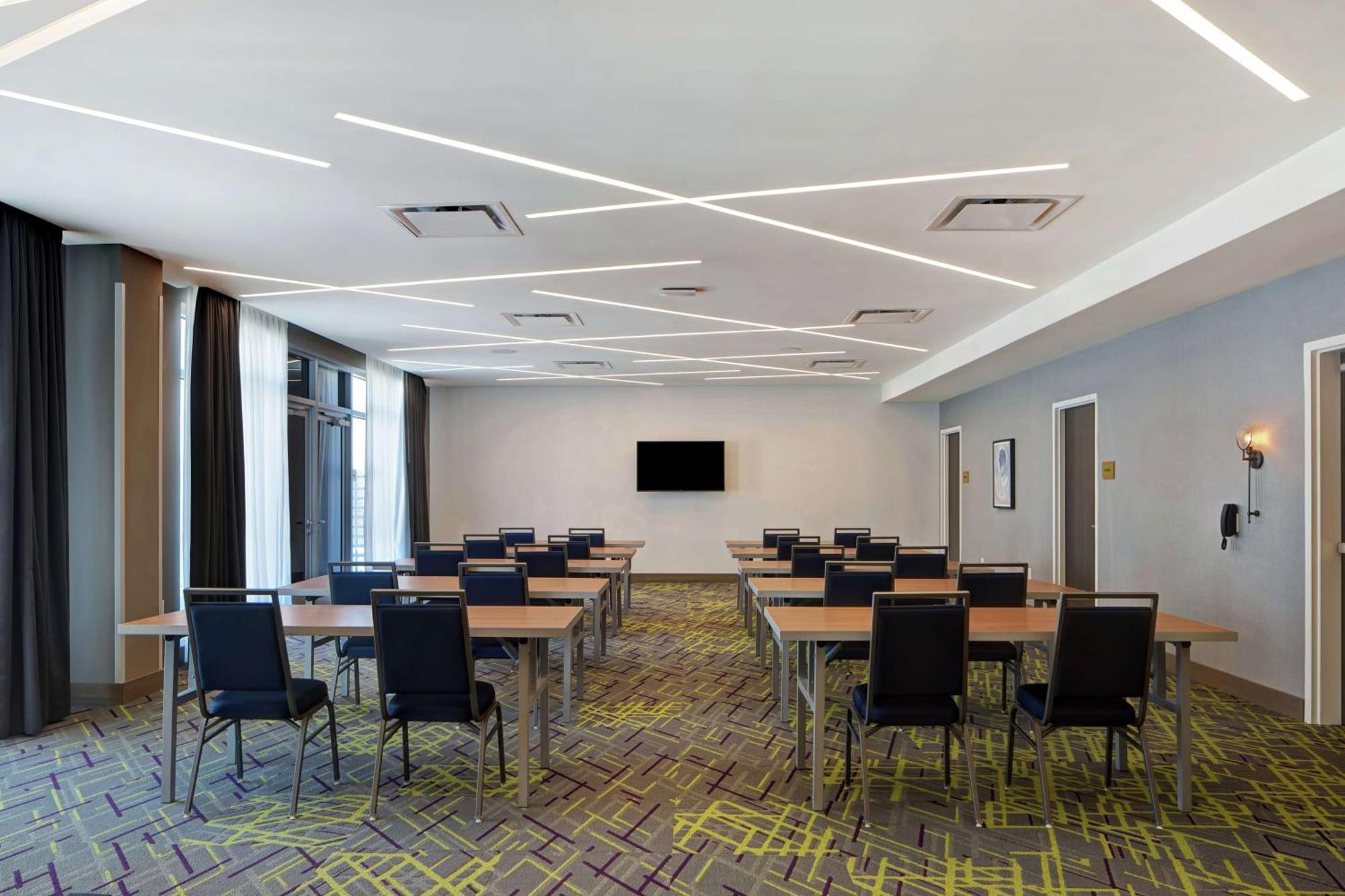 Home2 Suites By Hilton Charlotte Uptown Εξωτερικό φωτογραφία