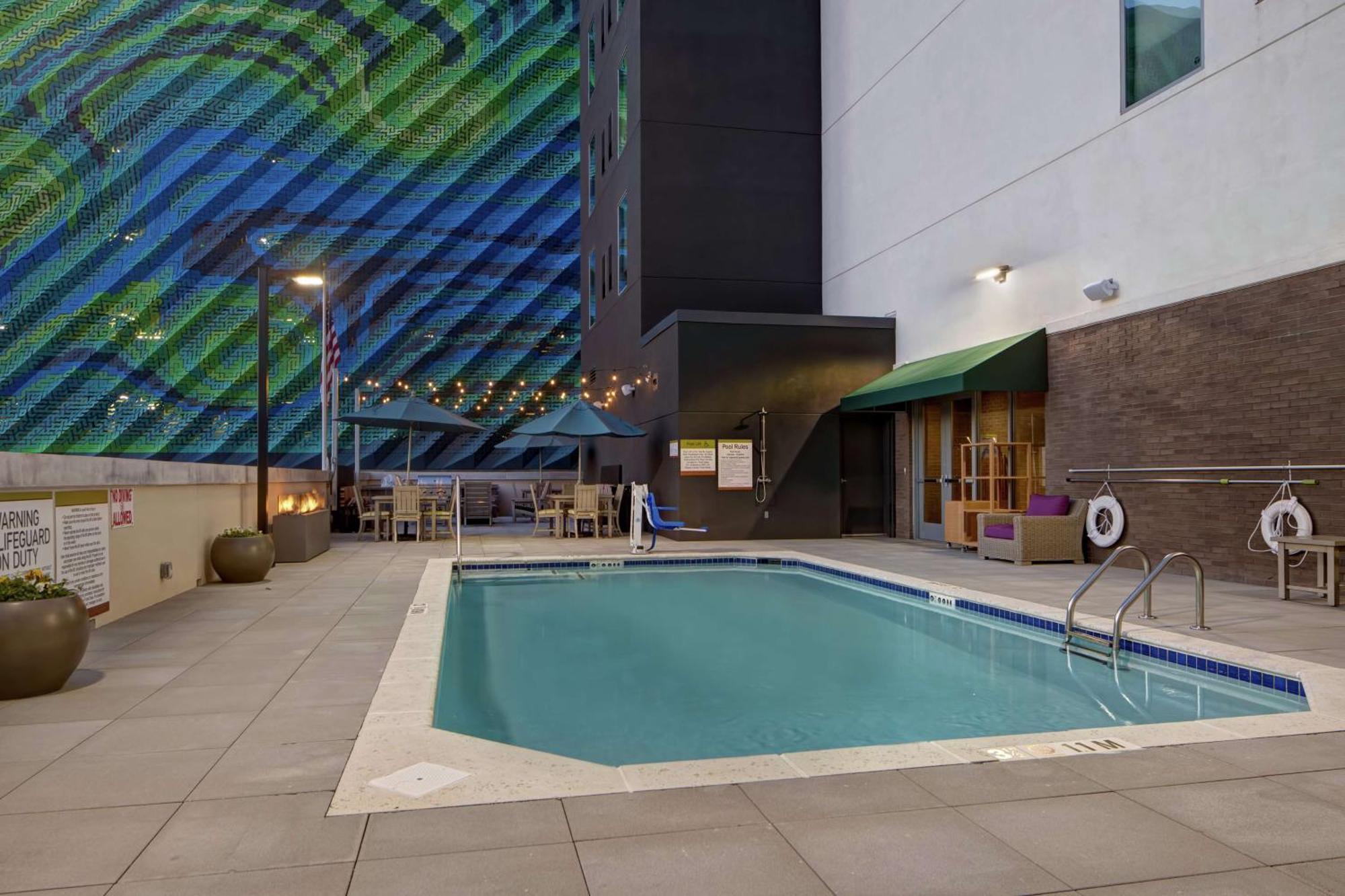 Home2 Suites By Hilton Charlotte Uptown Εξωτερικό φωτογραφία