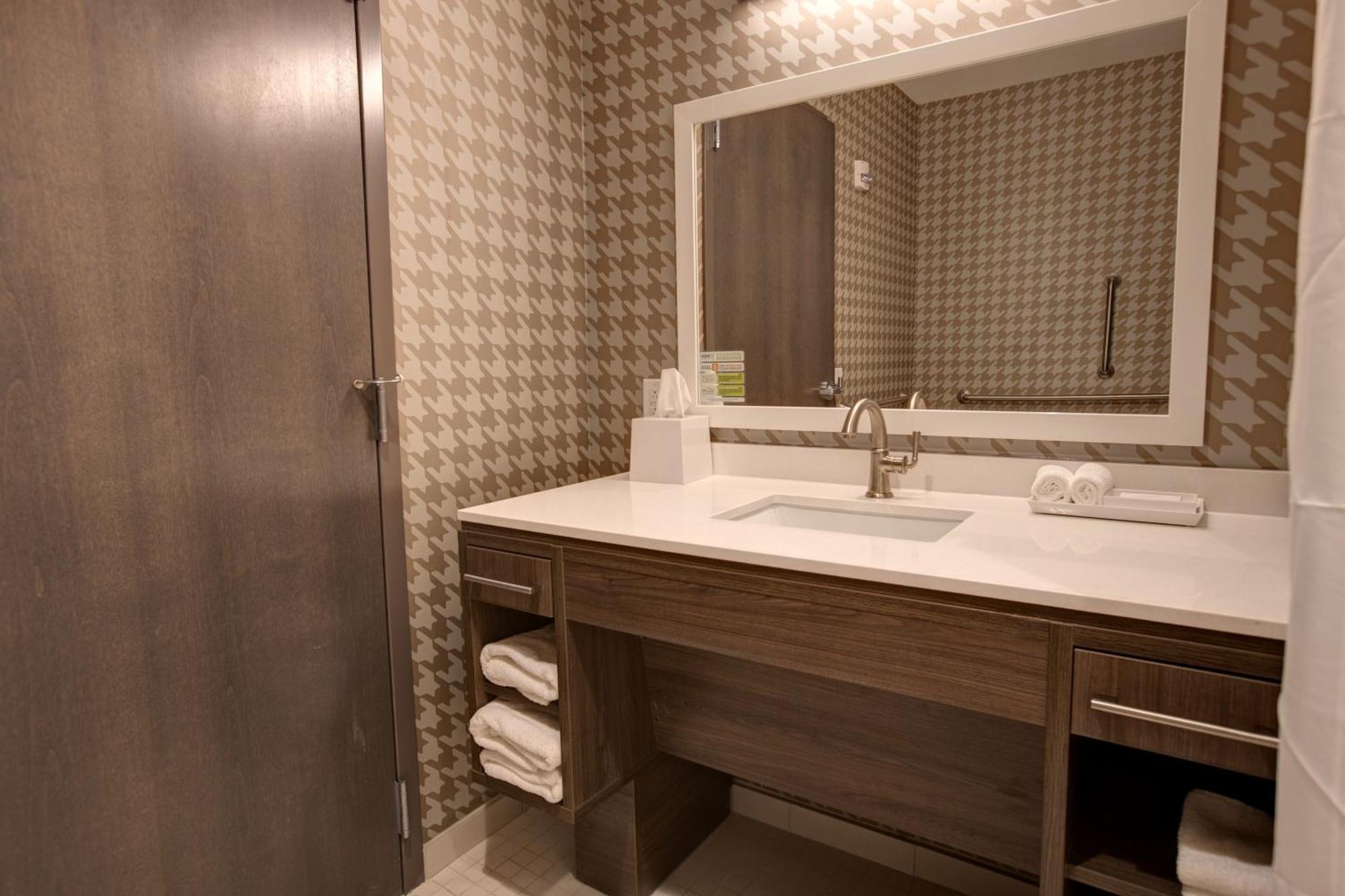 Home2 Suites By Hilton Charlotte Uptown Εξωτερικό φωτογραφία